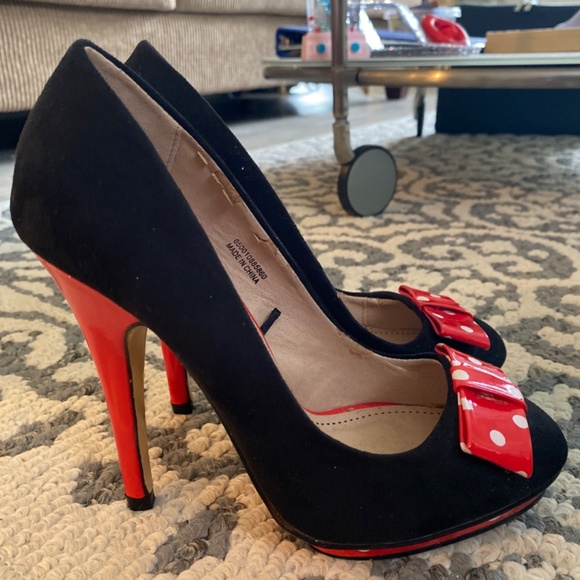 Red Herring Polka Dot Pumps - Picture 3 of 3
